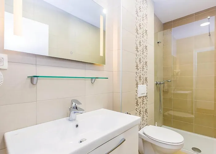 Stunning In Apartamento Punat